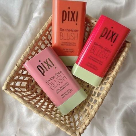 Pixi Make Up, Summer Makeup Products, Collection Makeup, Makeup Bag Essentials, Pixi Beauty, Blush Stick, Makeup Needs, Fancy Makeup, Lip Glosses