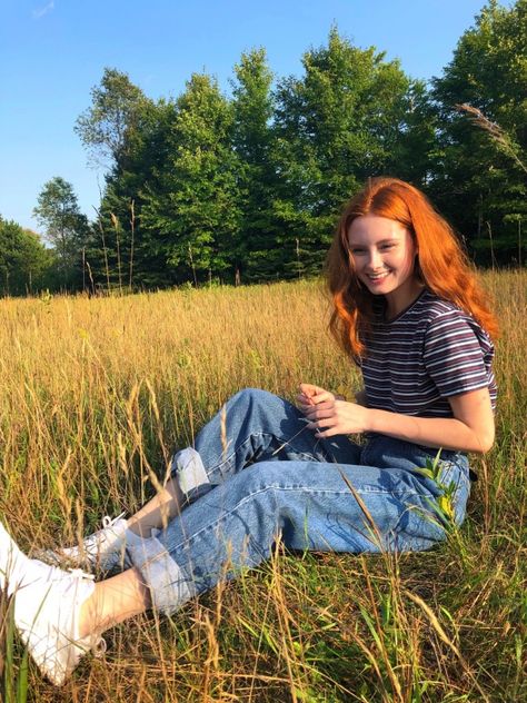 Girl With Red Hair, Photographie Indie, Pose Fotografi, Photographie Portrait Inspiration, Ginger Girls, Hair Aesthetic, Have Inspiration, Foto Tips, Keto Desserts