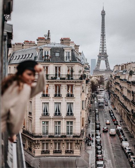 Paris Jackson, Paris Aesthetic, Voyage Europe, Paris Photo, Destination Voyage, Paris Hotels, The Eiffel Tower, Paris Saint-germain, Paris Hilton