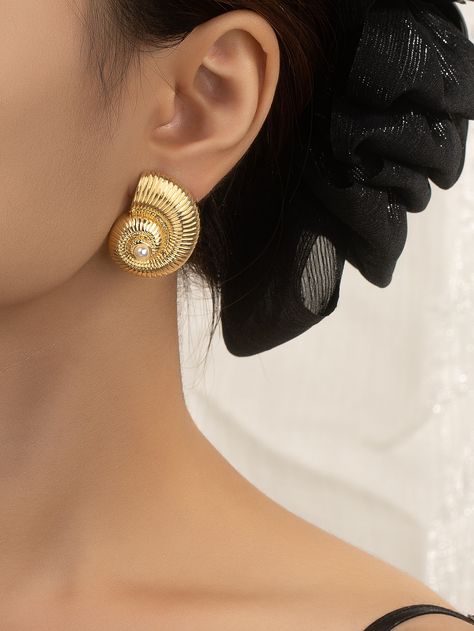 1pair Fashionable Geometric Faux Pearl Snail Stud EarringsI discovered amazing products on SHEIN.com, come check them out! Women Stud Earrings, Maternity Photoshoot Outfits, Gold Collar, Maternity Photoshoot, Watches Women Fashion, Photoshoot Outfits, Style And Grace, Jewelry Inspo, Zinc Alloy