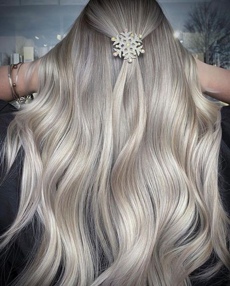 Beauty Launchpad on Instagram: “Let it Snow ☃️❄️☃️ @cutandlaced using @goldwellus 😍 #beautylaunchpad” Pearly Blonde Hair, Champagne Blonde Hair, Blonde Hair Ideas, Champagne Blonde, Airbrush App, Launch Pad, Photo Edited, Rainbow Hair, Winter Hairstyles