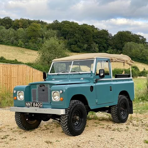 Series 3 Land Rover, Landrover Series 3, Saltburn Summer, Series 2 Land Rover, Land Rover Series 2, Jeep Guys, Land Rover 88, Land Rover Series 3, Blue Jeep