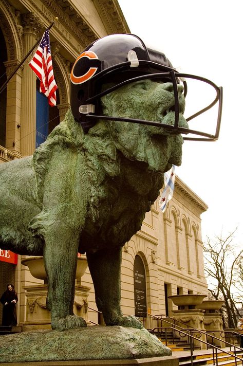 Chicago Bears Art Museum - Free photo on Pixabay Chicago Bears Aesthetic, Bears Aesthetic, Christmas Eyeshadow Looks, Bears Art, Chicago Pride, Cave Room, Christmas Eyeshadow, Chicago Sports Teams, Chicago Bears Football