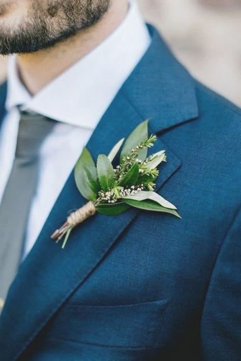 Thanksgiving Table Settings Elegant, Elegant Thanksgiving Table, Green Boutonniere, Easy Diy Thanksgiving, Thanksgiving Decorations Diy, Tuscan Wedding, Pumpkin Thanksgiving, Blue Wedding Flowers, Thanksgiving Table Settings