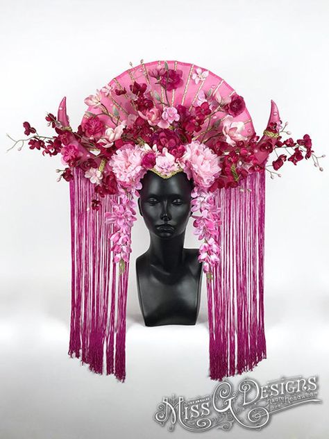 Pink Fan, Costume Carnaval, Floral Headdress, Flower Headdress, Headpiece Diy, Cosplay Jewelry, Iridescent Pearl, Floral Headpiece, Fantasy Costumes