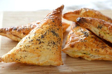 Spinach and Three Cheese Triangles - Create Bake Make Cheese Triangles, Farmers Cheese, Vegan Christmas Recipes, Kosher Recipes, Three Cheese, Puff Pastry Recipes, Spinach And Cheese, Sweet Pastries, Great Appetizers