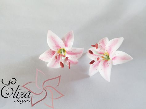 Polymer Clay Lily Tutorial, Lily Polymer Clay Earrings, Lily Polymer Clay, Clay Lily, Lily Earrings, Nail Store, Diy Earrings Polymer Clay, Polymer Clay Figures, Handmade Clay Jewelry