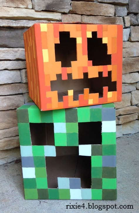 These are cool. My son would love them. The Life and Times of Rixie the 4th: Minecraft Pumpkin Minecraft Trunk Or Treat, Minecraft Halloween Ideas, Minecraft Halloween Costume, Minecraft Pumpkin, Minecraft Halloween, Minecraft Costumes, Minecraft Party Decorations, Minecraft Diy, Pumpkin Carving Art