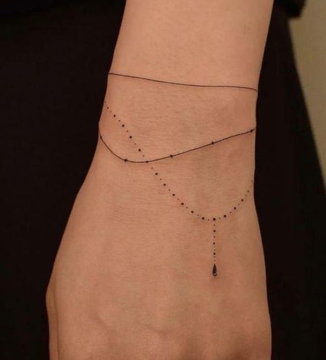 Wrist Chain Tattoo, Wrap Around Wrist Tattoo Bracelets, Wrist Bracelet Tattoo Unique, Friendship Bracelet Tattoo, Wrist Bracelet Tattoos For Women, Bracelet Tattoo Ideas, Bracelet Tatoo, Tattoo Armband, Charm Bracelet Tattoo