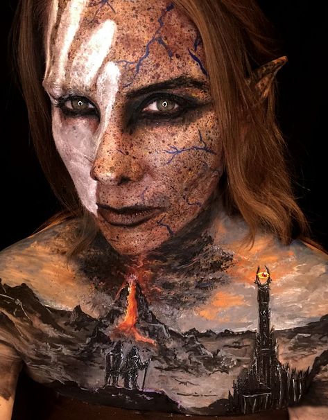 This is an Uruk Hai style makeup on the face. Then, there is a Lord of the Rings themed bodypaint. Lord Of The Rings Makeup Looks, Lord Of The Rings Makeup, Uruk Hai, Hai Styles, Special Fx Makeup, Fx Makeup, The Rings, Lord Of The Rings, Figurative Art