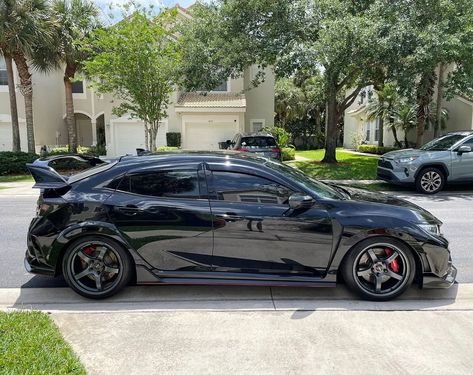 Type R's of South FL. on Instagram: “#sideshotsaturday Owner @seselectronicssolutions #typersofsoflo #rsofsoflo #civictypeR #hondatyper #honda #civic #k20c1 #bost #turbo #fk8…” Honda Civik, Honda Civic Fk8, Civic Turbo, Honda Civic Turbo, Honda Type R, Honda Civic Car, Car List, Civic Car, Honda Civic Type R