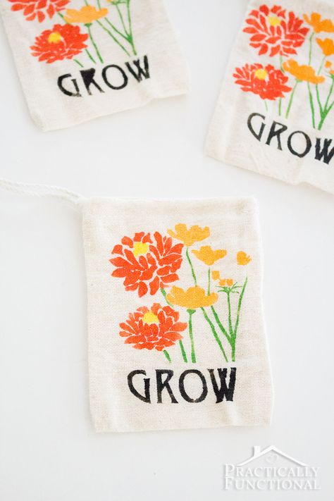 Make your own custom party favor bags by stenciling little fabric bags! These ones are perfect for garden parties, weddings, or showers if you put seed bombs in them! Girlfriend Party Ideas, Bohemian Garden Party, Garden Party Favors, Boho Garden Party, Sunshine Theme, Holiday Open House, Women's Retreat, Diy Projects Gifts, Fairy Garden Party