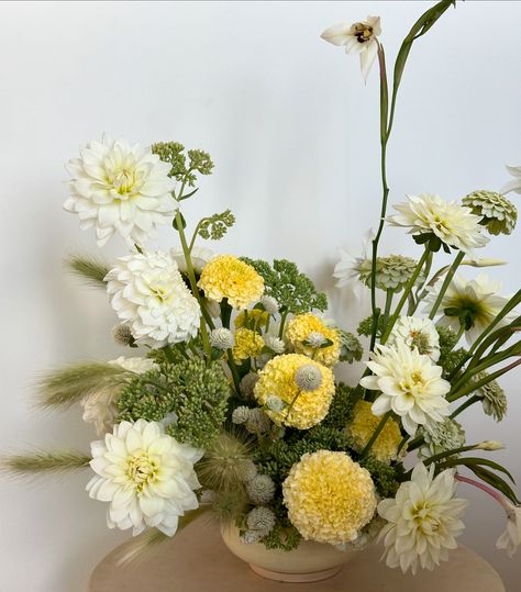 3 things I love about the end of Summer: Dahlias Marigolds Sedum #floristnj #floraldesignernj #jerseycitynj #weddingsnj Dahlias Arrangement, Large Dahlia Arrangement, Dahlia Arrangements, Yellow Dalia, Orange Dahlia Arrangement, Yellow Dahlias, Orange Dahlia Flower, Yellow Dahlia, Whimsy Flowers