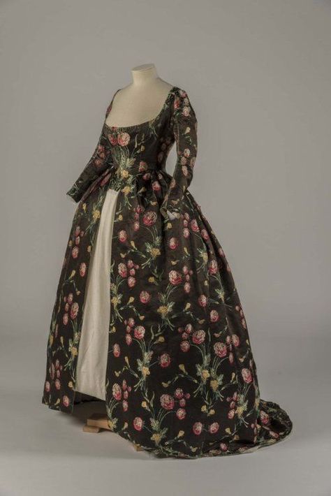 Dress ca. 1748, altered ca. 1780From the Fashion Museum, Bath on... | Fripperies and Fobs | Bloglovin’ 18th Century Dresses, 1700 Fashion, Historical Gowns, Fashion Museum, 18th Century Dress, Rococo Fashion, 18th Century Costume, 18th Century Clothing, Museum Fashion