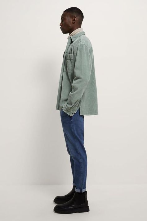 Corduroy Overshirt, Japan Outfits, Denim Overshirt, Minimalist Streetwear, Men Stylish Dress, Fall Outfits Men, Mens Outfit Inspiration, Mens Fashion Streetwear, Men Fashion Casual Outfits