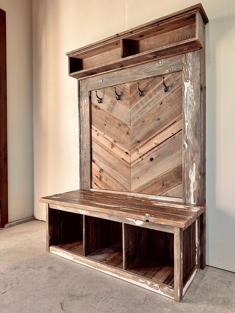 Beautiful, rustic solid wood entry bench with four vintage-style double brass coat hooks, a long hat shelf, and three shoe cubbies for baskets or as is!  FREE LOCAL PICKUP - SHIPPING CHARGE WILL BE REFUNDED IF PICKED UP Shoe Cubbies, Minwax Stain Colors, Western Bedroom Decor, Shoe Cubby, Rustic Furniture Diy, Western Bedroom, Rustic Entryway, Minwax Stain, Barn Wood Projects