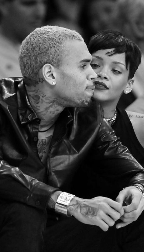 Rihanna And Chris Brown, Rihanna Chris Brown, Black Celebrity Couples, Chris Brown And Rihanna, Chris Brown Wallpaper, Chris Breezy, Rihanna Love, Chris Brown Videos, Chris B