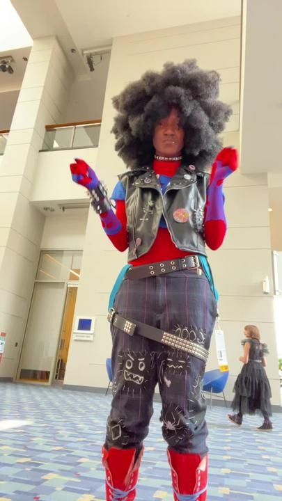 Hobie Brown Spider Punk Cosplay, Hobie Brown Cosplays, Spider Punk Costume, Hobie Brown Cosplay, Hobie Cosplay, Spiderpunk Cosplay, Spider Punk Cosplay, Quick Halloween Costumes Last Minute, Halloween Costumes Last Minute