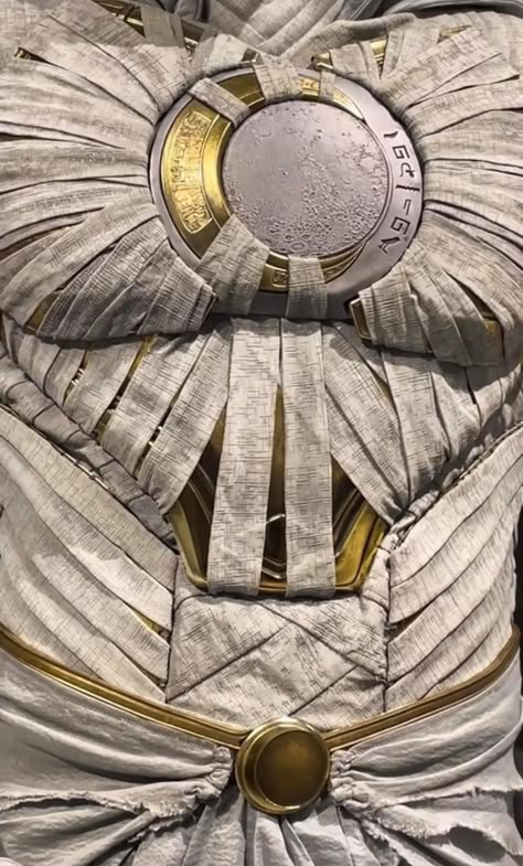 Moonknight Cosplay Diy, Moon Knight And Layla, Moon Knight Suit, Couples Dynamics, Knight Reference, Heroes And Villains Costumes, Moon Knight Cosplay, Scarab Tattoo, Crescent Rose