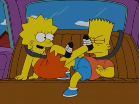 Bro Sis Pics Cartoon, Lisa And Bart Simpson, Lisa And Bart, Bart And Lisa, Tweety Bird Drawing, Bart And Lisa Simpson, Bro And Sis, Bart Simpson Art, Simpsons Funny