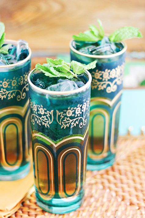 Spiced Moroccan Mint Tea Julep Cocktail via Home Cooking Memories for Cost Plus World Market www.worldmarket.com #FallHomeRefresh Cocktail Recipes At Home, Moroccan Mint Tea, Tea Cocktails, Mint Tea, Moroccan Food, Peppermint Tea, Food App, World Market, Sweet And Spicy