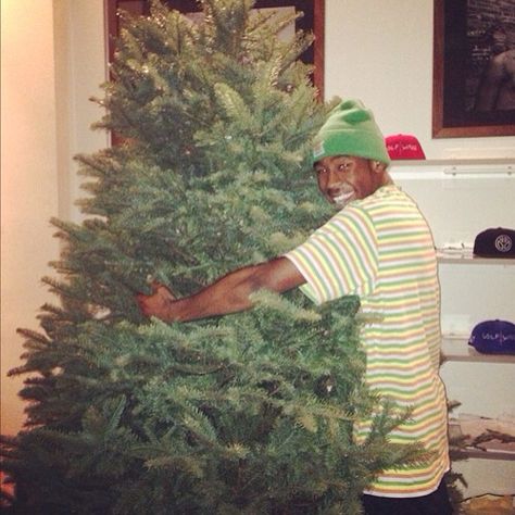 Tyler, The Creator has christmas spirit GOLF WANG M.O.B Tyler The Creator, Beauty Fashion, We Heart It, Fashion Photography, Golf, The Creator, Wallpapers, Photography, Christmas