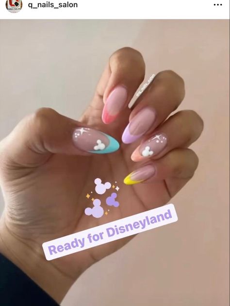 Disney Wedding Nails Acrylic, Cute Mickey Nails, Colourful Disney Nails, Disneyworld Nails Ideas, Disney Cute Nails, Disney Princess Acrylic Nails, Disney Almond Nails Designs, Disney Nails Pastel, Disney Universal Nails