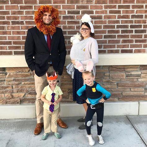 Zootopia Costume, 300k Followers, Family Costumes, Zootopia, All Of Us, Future Baby, Happy Halloween, Instagram Photos, Halloween