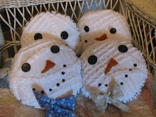 Chenille Bedspread Crafts, Chenille Snowman, Snowmen Ideas, Chenille Crafts, Snowmen Crafts, Snowman Ideas, Snowman Pillow, Snow Men, Christmas Snowmen