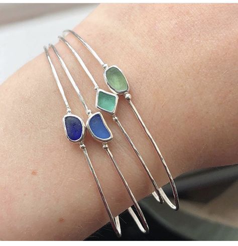 Chunky Silver Jewellery, Artsy Jewelry, Minimal Jewellery, Hammered Bracelet, Handmade Silver Jewellery, Bolt Ring, Sea Glass Bracelet, Silver Sea, Glass Bangles