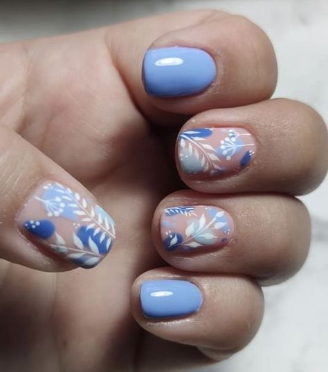 Spring Nail Art 2023, Short Floral Nails, Spring Blue Nails, Blue Floral Nails, Easter Nails Ideas, Easter Nails Acrylic, Blue Spring Nails, Spring Nails Blue, Periwinkle Nails