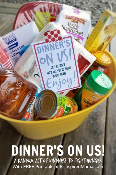 Dinner Gift Basket, Family Service Projects, Pastor Appreciation Month, Charity Work Ideas, Pastor Appreciation Gifts, Happy Home Fairy, Random Act Of Kindness, Dinner Gifts, Meal Train Recipes