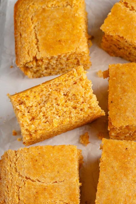 This Vegan Cornbread is an easy side dish that's tall, fluffy, moist, and sweetened to perfection. Serve with your favorite vegan chili, Thanksgiving dishes, or vegan barbecue!  #vegan #cornbread #recipe #corn #summer #sweetsimplevegan #bread Vegan Oil Free Cornbread, Easy Vegan Cornbread, Plain Cornbread Recipe, Chili Thanksgiving, Cream Corn Cornbread Recipe, Vegan Cornbread Dressing, Gluten Free Vegan Cornbread, Butter Cornbread Recipe, Cornbread Vegan