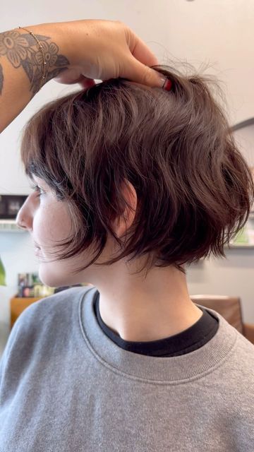 Short Thick Hair Styles Easy, Long Pixie With Layers, Thick Hair Styles Short, Bob Haircut No Bangs, Short Bob With Glasses, Short Hair Bobs 2024, Japanese Bob Haircut, Cute Buns For Short Hair, Asian Short Haircut