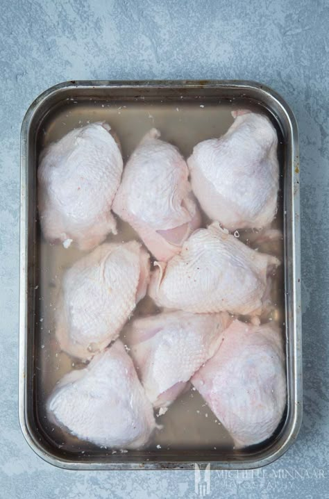 Brined Chicken Thighs - make the best brine for your chicken thigh recipe Chicken Brine Recipe For Frying, Brine For Chicken Thighs, Chicken Brines, Chicken Thigh Brine Recipe, Chicken Thigh Brine, Brine Beef, Chicken Brine Recipe, Brining Chicken, Brining Meat