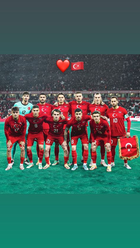 Turkey Football Team, Brown Eyes Aesthetic, Turkey Football, Love Quotes For Wedding, Team Wallpaper, Soccer Team, Ronaldo, Mac, Soccer