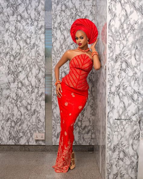 Igbo Dressing, Igbo Traditional Attire, Igbo Attire, Afro Clothing, Nigerian Traditional Dresses, Native Outfits, Igbo Bride, African Bridal Dress, Nigerian Outfits