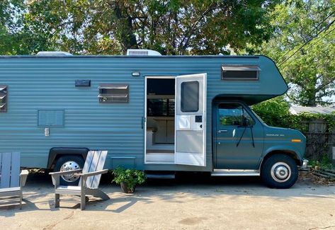 Photo 12 of 14 in Budget Breakdown: A 1988 Jayco Motor Home Gets a Gleaming Retrofit for $5,700 - Dwell Rv Remodel Exterior Paint, Behr Brooklyn, Behr Midnight, Camper Interior Decor, Exterior Behr, Rv Exterior Remodel, Rv Exterior Paint, Paint Rv, Airstream Land Yacht