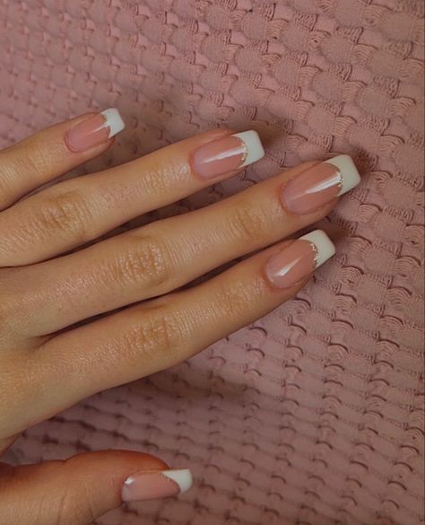 square french Sqovalnails French Tip, 90s French Tip Nails Square, Fence Nails, Ring Finger Design, French Tip Square, Nail Extensions Acrylic, Square French, Square Nail Designs, Nail Ring