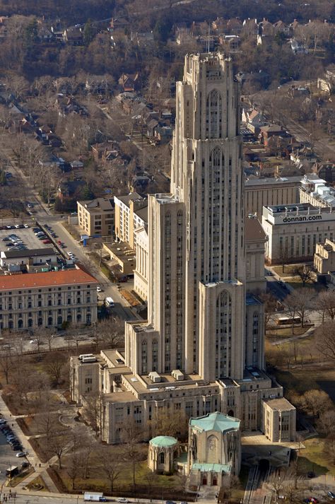 Sunset In Nyc, Cathedral Of Learning, 1970s Childhood, Interesting Interiors, Pittsburgh City, Minecraft Inspiration, University Of Pittsburgh, Art Deco Buildings, Architecture Drawing Art