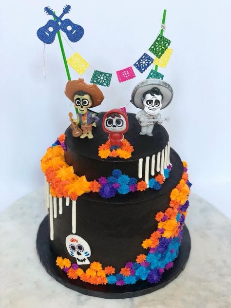 Coco themed cake Coco Theme Dessert Table, Coco Themed First Birthday Party, Coco Smash Cake, Coco Bday Party Ideas, Coco Second Birthday Party, Coco Birthday Invitations, Coco Movie Birthday Party, Disney Coco Birthday Cake, Coco Disney Cake