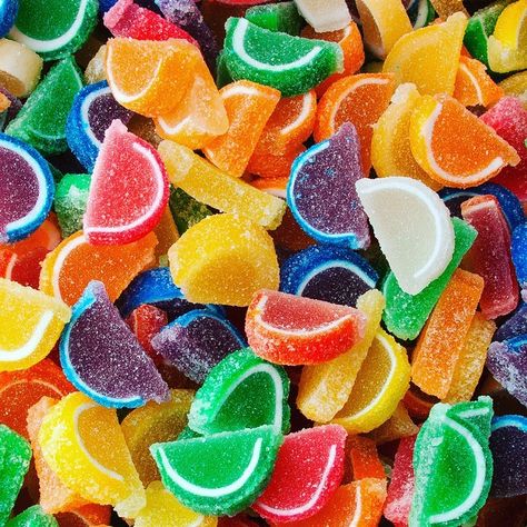 Fruit Slices Candy, Rainbow Sweets, Candy Aesthetic, Candy Photography, Gummy Sweets, Fruit Slices, Rainbow Candy, Healthy Teas, Fruit Slice