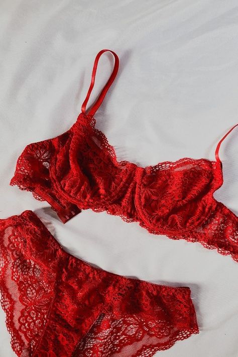 Lingerie Aesthetic, Lingerie Cute, Lingerie Inspiration, Cute Lingerie, Red Lingerie, Pretty Lingerie, Bras And Panties, Summer Fashion Outfits, Lingerie Fashion