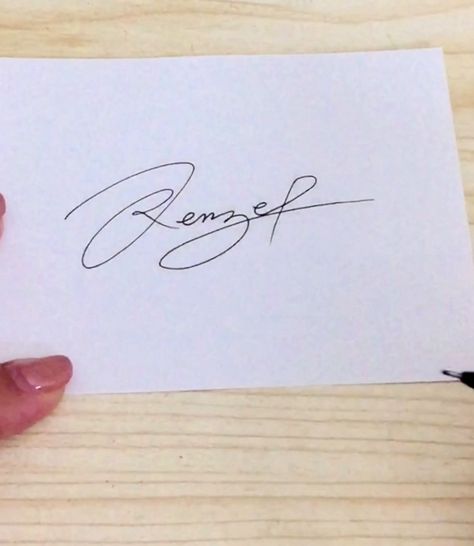 R Signature Ideas, R Signature, Signature Ideas, Letter R, Handwriting, Calligraphy, Quick Saves