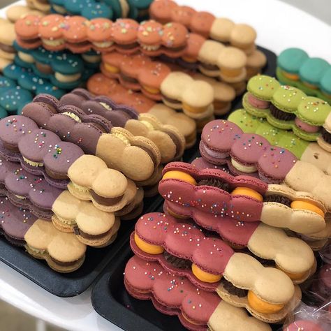 Kue Macaroon, Pastel Cupcakes, Macaron Cake, Macaron Flavors, 귀여운 음식 그림, Macaron Cookies, Afternoon Delight, Macaroon Recipes, Cute Baking