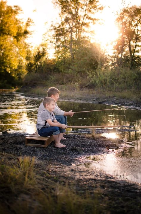 Family Fishing Photography, Fishing Mini Session, Boys Fishing Photo Shoot, Fishing Family Photos, Family Fishing Photoshoot, Fishing Photo Shoot, Arkansas Photography, Family Fishing, Fort Smith Arkansas