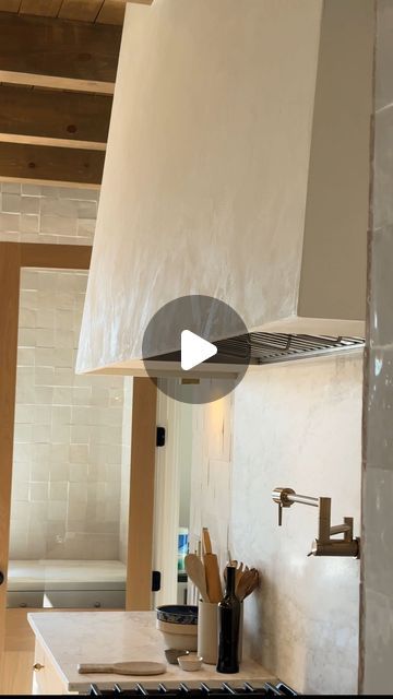 Brooke Nance | Interior Designer + Home Stylist on Instagram: "✨Sound on & Save for later ✨  Plaster adds movement, warmth, and texture to any space. I especially love it on a kitchen hood range to add that extra wow factor.   Do you love a plaster hood? What are thoughts and questions about this material?   #plaster #kitchenhood  #organickitchen  #warmnuetrals  #liveableluxury  #californiainteriors  #earthytextures  #plasterwork" Kitchen With Plaster Hood, Textured Range Hood, Plaster Hood Vents Kitchen, Plaster Hood Range, Plastered Range Hood, Drywall Range Hood, Plaster Hood Kitchen, Plaster Hood Vent, Plaster Hood