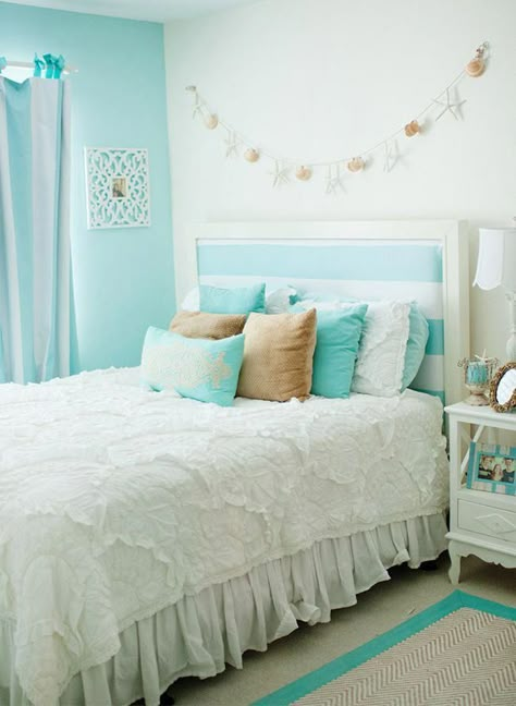 Ocean Themed Bedroom, Turquoise Room, Bedroom Turquoise, Beach Room Decor, Beach Themed Bedroom, Ocean Room, Teal Bedroom, Teen Bedroom Designs, Beachy Room