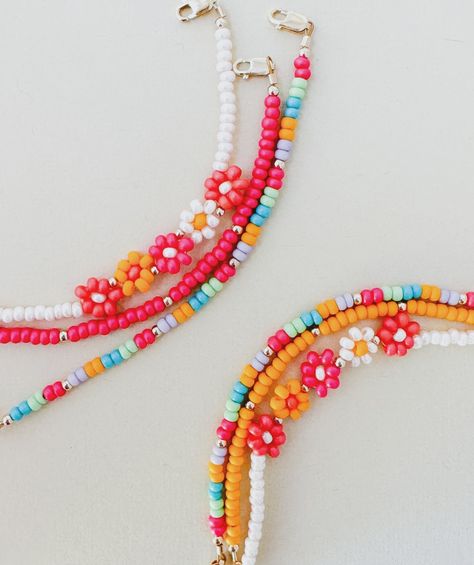 Sister sets for summer 💕🧡☀️ Sets For Summer, Diy Bracelets With String, Diy Beaded Rings, Jeweled Bag, Beaded Jewelry Necklaces, Clay Bracelet, Beaded Jewels, Diy Bracelets Patterns, Beads Bracelet Design