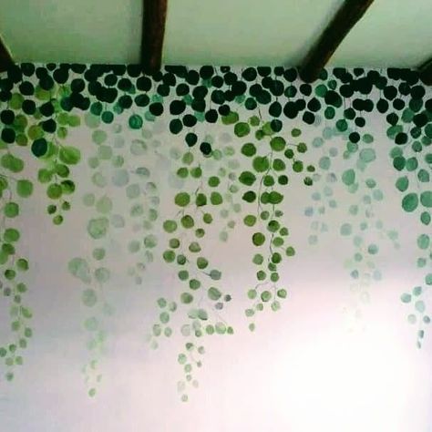 Painting The Wall Ideas, Vine Wall Painting, Easy Wall Murals Diy, Wall Painting Leaves, Mural Ideas Bedroom, Cute Wall Murals, Simple Mural Ideas, Cute Wall Painting Ideas, Cool Wall Murals